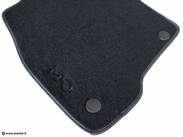 Set di tappetini in velluto per Alfa Romeo Mito - immagine 2