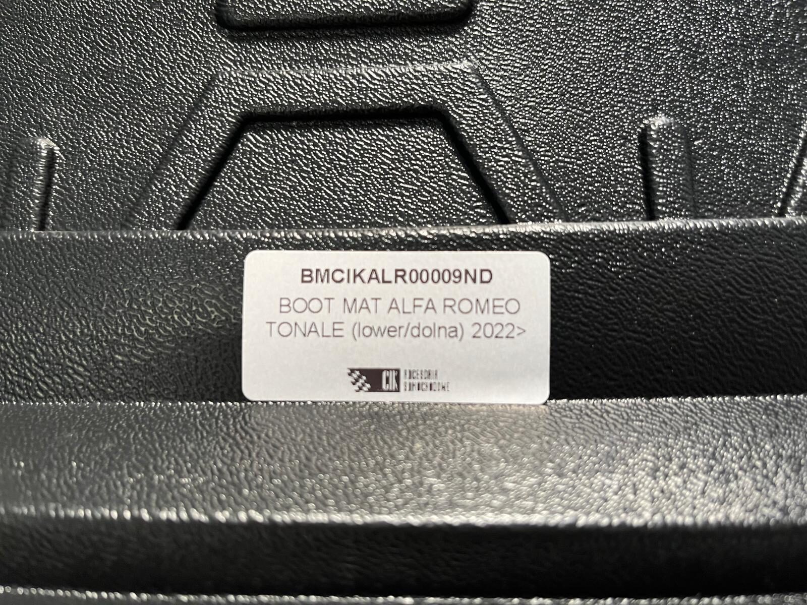 Protection De Coffre Pour Alfa Romeo Tonale (2022+) – Bac Design Anti-Salissure – Sol En Bas
