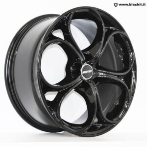 Set di 4 cerchi GMP DRAKE Nero lucido 8X18″ e 9×19″ pensati per Alfa Giulia Quadrifoglio