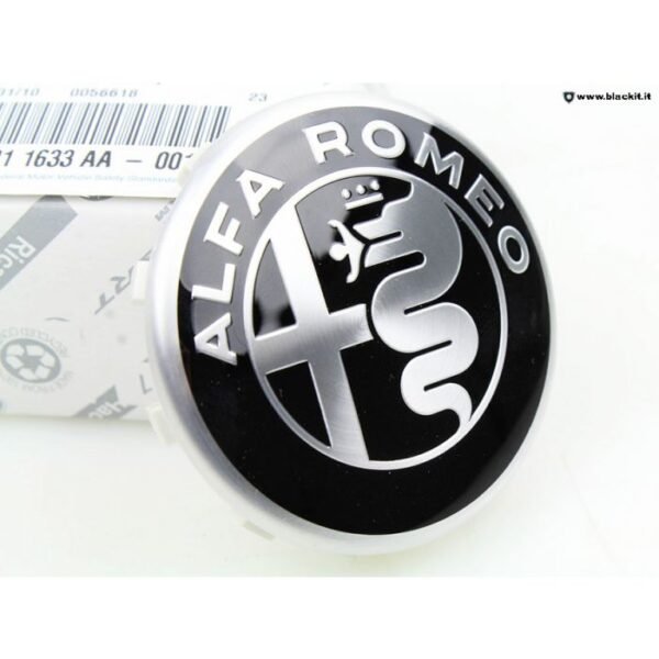 Alfa Romeo hubcaps for Giulia or Stelvio with box