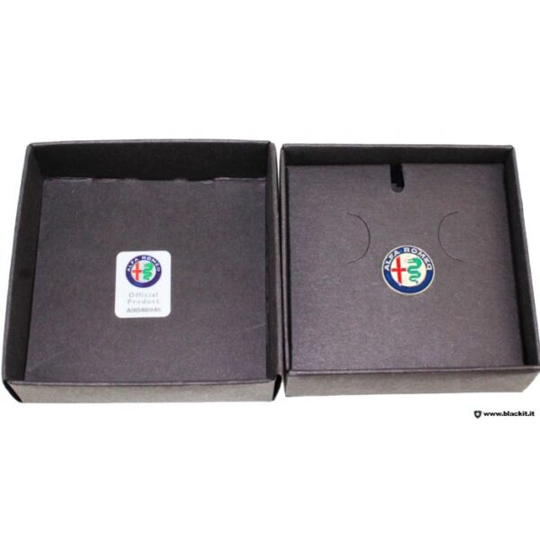 Alfa Romeo 5916944 broche colorée dans la boîte