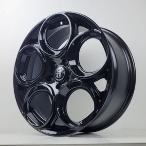 Set of 4 glossy black wheels for Giulietta / Giulia / Tonale 17″