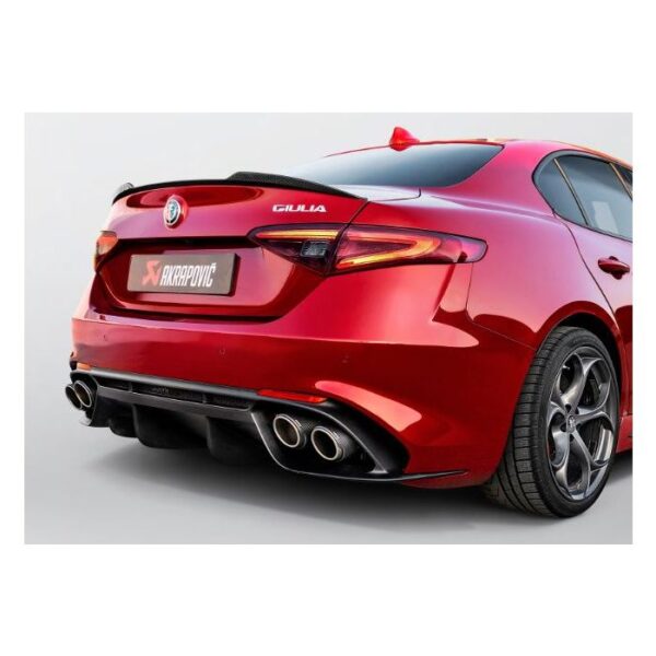 scarico akrapovic per alfa giulia