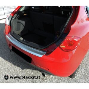 Trunk sill protector for Alfa Romeo Giulietta (brushed aluminum)