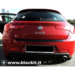 Trunk sill protector for Alfa Romeo Giulietta (carbon look)